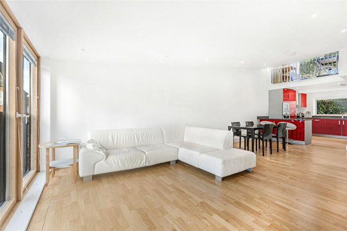2 Bedroom Apartment To Rent In Contemporary -Bedroom, -Bathroom Apartment In Central Oxford, OX1