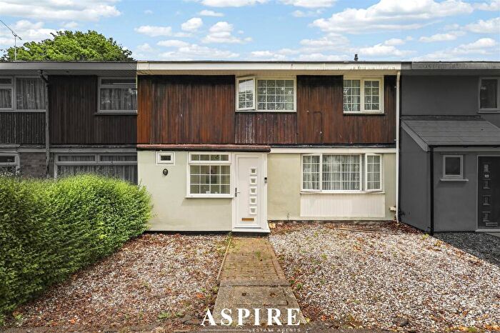 4 Bedroom Terraced House For Sale In Markhams Chase, Lee Chapel North, Laindon, SS15