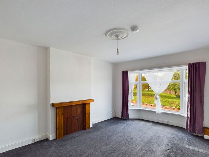 2 Bedroom Flat To Rent In Torquay Road, Paignton, TQ3