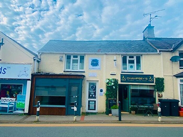 Studio To Rent In A High Street, Menai Bridge, LL59