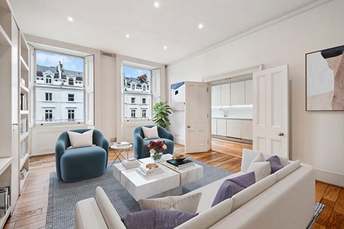 3 Bedroom Flat To Rent In Queens Gate Terrace, South Kensington, SW7