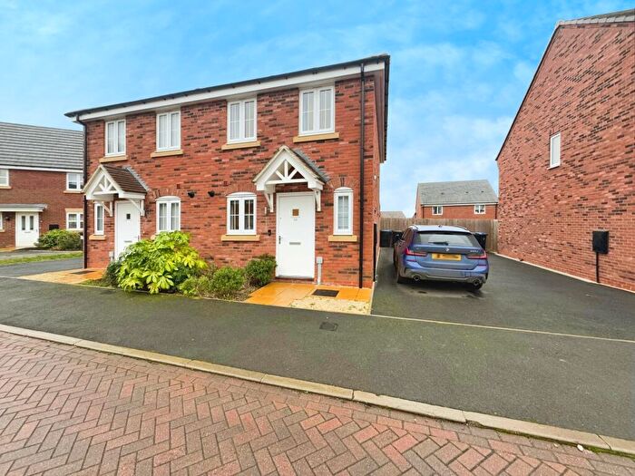 2 Bedroom House To Rent In Oak Tree Road, Leicester, LE8