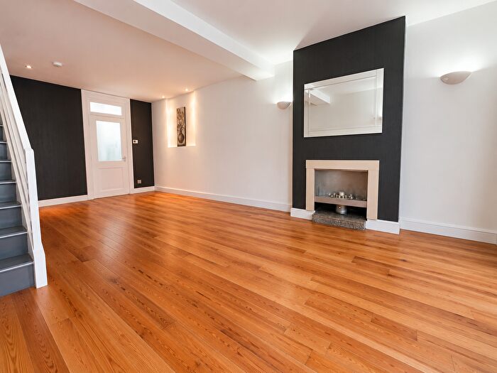 4 Bedroom Property To Rent In Tramway Avenue, London, N9