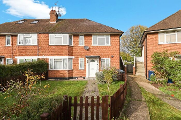 2 Bedroom Property To Rent In Hathaway Gardens, West Ealing, W13