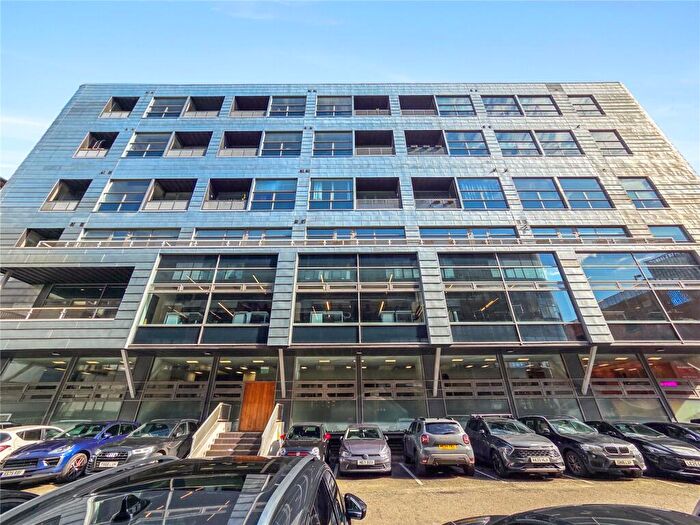 2 Bedroom Apartment For Sale In Henry Street, Manchester, Greater Manchester, M4