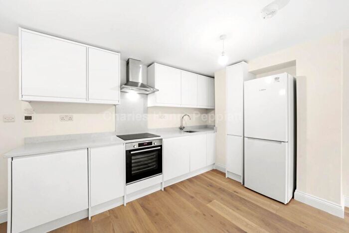 1 Bedroom Apartment To Rent In Regina Road, Finsbury Park, N4