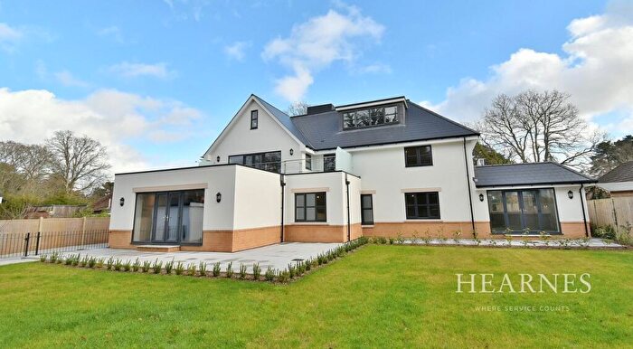 3 Bedroom Apartment For Sale In Golf Links Road, Ferndown, BH22