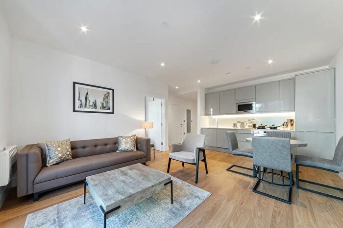 1 Bedroom Flat To Rent In Connersville Way, Croydon, CR0