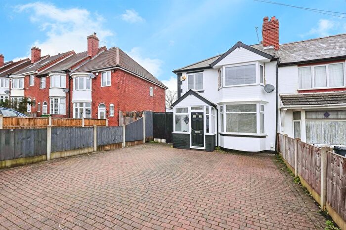 3 Bedroom End Terrace House For Sale In Uplands Avenue, Rowley Regis, B65