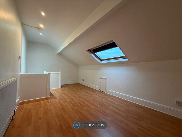 2 Bedroom Terraced House To Rent In Brooklyn Street, Leeds, LS12