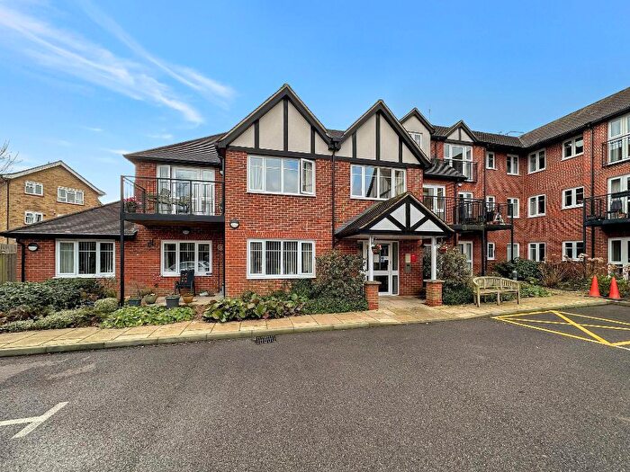 1 Bedroom Retirement Property For Sale In Limpsfield Road, Sanderstead, Surrey, CR2