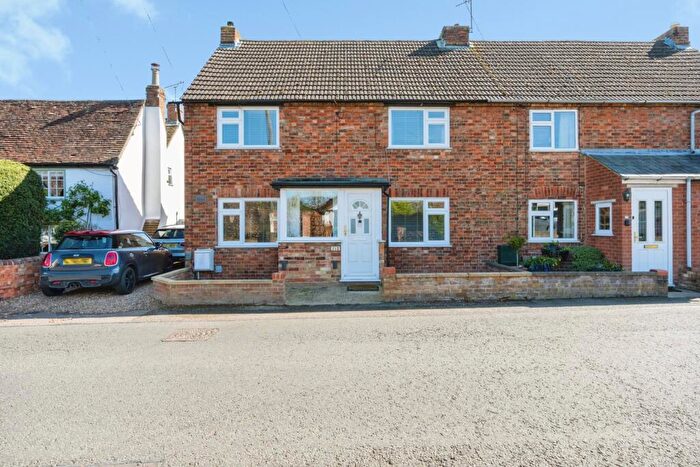 4 Bedroom End Of Terrace House For Sale In Cause End Road, Wootton, Bedfordshire, MK43