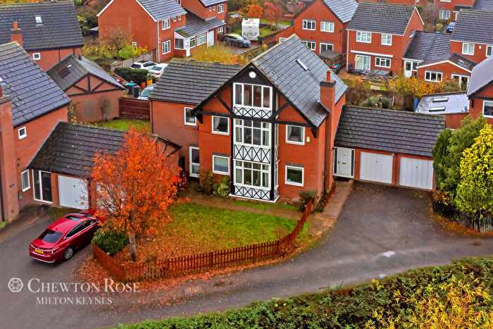 6 Bedroom Detached House For Sale In Wedgwood Avenue, Blakelands, Milton Keynes, MK14