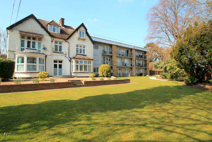 Studio To Rent In The Approach, Orpington, BR6