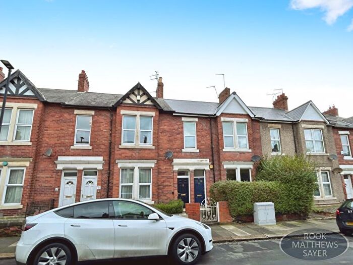 2 Bedroom Flat To Rent In Sandringham Road, Gosforth, Newcastle Upon Tyne, NE3