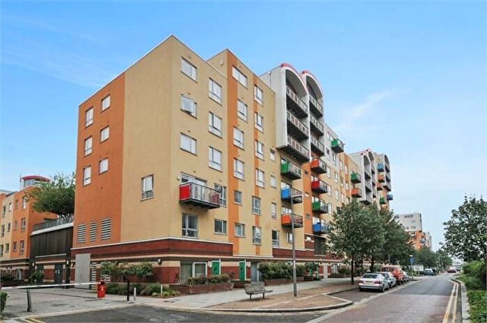 2 Bedroom Flat To Rent In Metcalfe Court, John Harrison Way, Greenwich, SE10