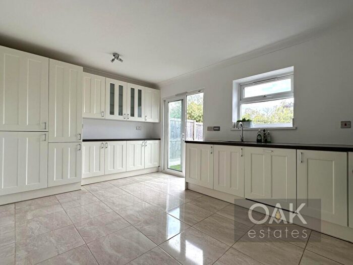 3 Bedroom Terraced House To Rent In Rendlesham Road, Enfield, EN2