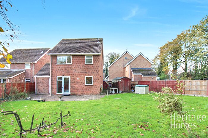 3 Bedroom Detached House For Sale In Eva Close, Shipdham, Norfolk, IP25