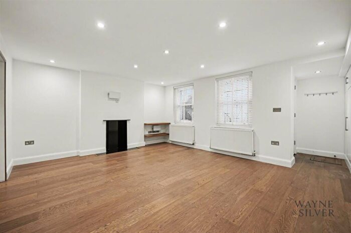 2 Bedroom Apartment To Rent In Cosway Street, London, NW1