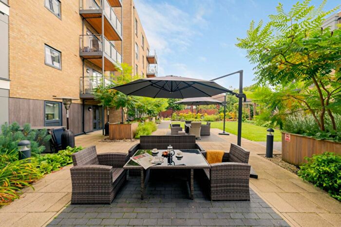 1 Bedroom Apartment To Rent In Pegs Lane, Hertford, SG13