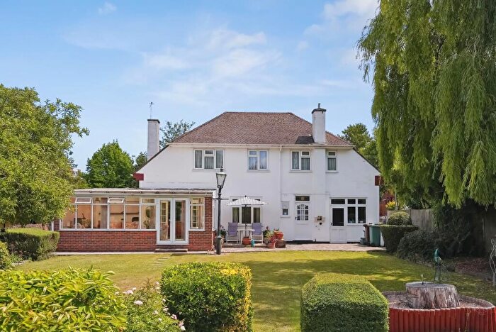 3 Bedroom Detached House For Sale In Brighton Road, Sutton, SM2