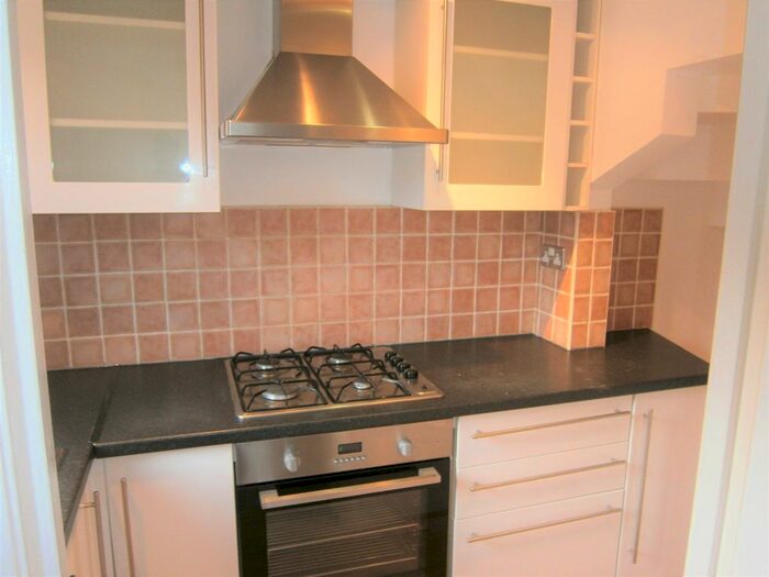 1 Bedroom Semi-Detached House To Rent In Houghton Close, Hampton, TW12