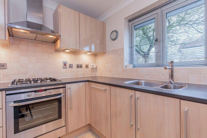 2 Bedroom Apartment To Rent In Banbury Road, Oxford, OX2