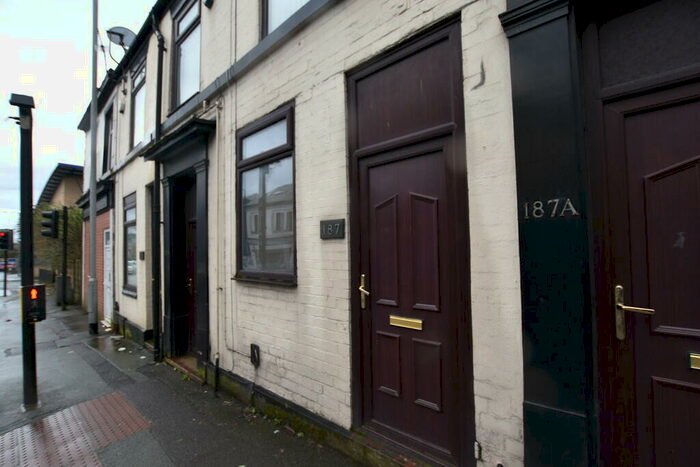 1 Bedroom Ground Flat To Rent In St Georges Road Bolton Lancashire, BL1