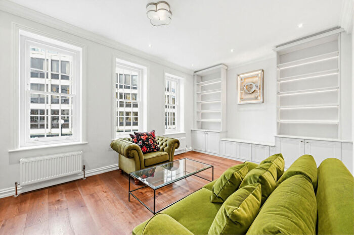 2 Bedroom Maisonette To Rent In Kings Road, SW10