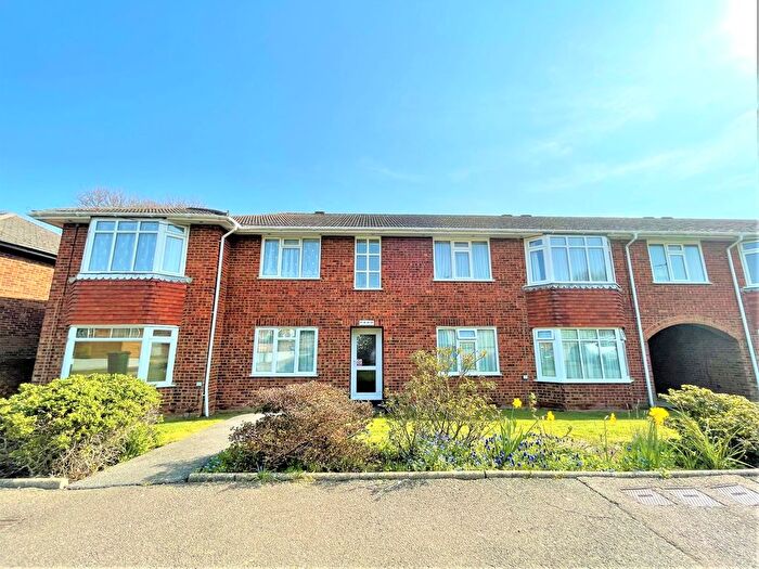 2 Bedroom Flat To Rent In Duke Street, Bexhill-On-Sea, TN39