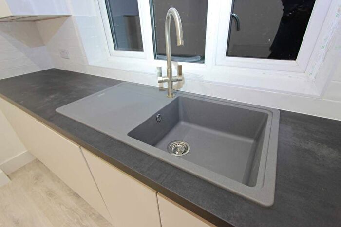 2 Bedroom Flat To Rent In Langham Road, London, N15