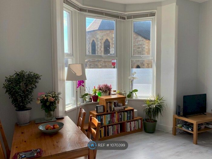 1 Bedroom Flat To Rent In Albert Road, London, SE25