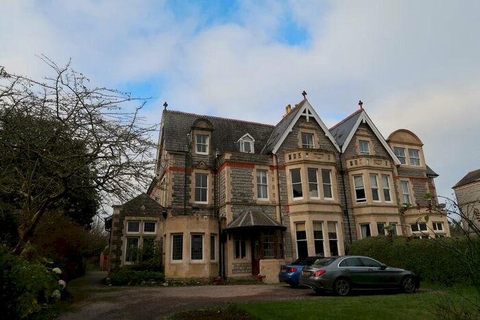 2 Bedroom Flat To Rent In Park Road, Penarth, CF64
