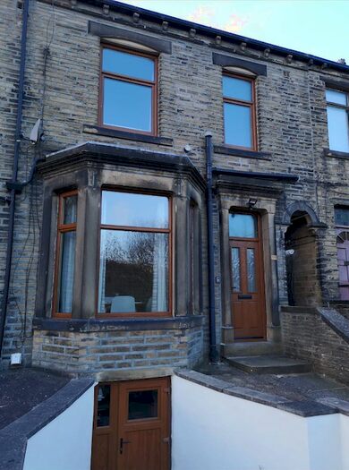 2 Bedroom Terraced House To Rent In Bank View, Luddendenfoot, HX2