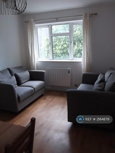 2 Bedroom Flat To Rent In Mildmay Park, London, N1