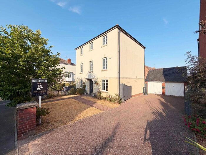 5 Bedroom Detached House For Sale In Morecroft Drive, Chase Meadow, Warwick, CV34