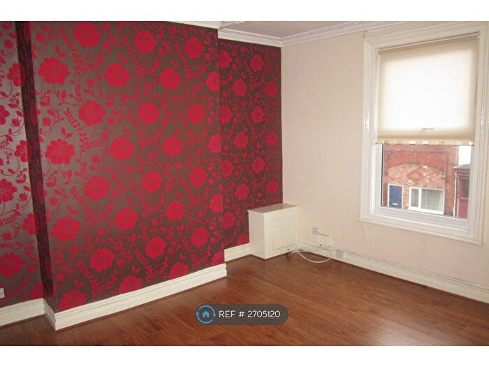 2 Bedroom Flat To Rent In Mount Pleasant, Waterloo, Liverpool, L22