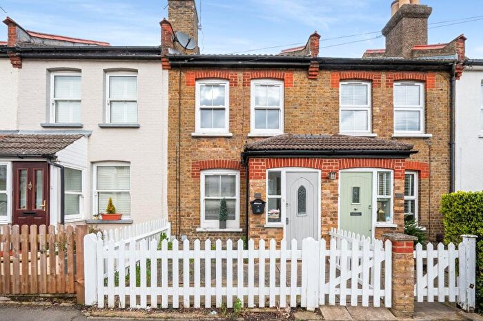 2 Bedroom Terraced House For Sale In Lakes Road, Keston, BR2