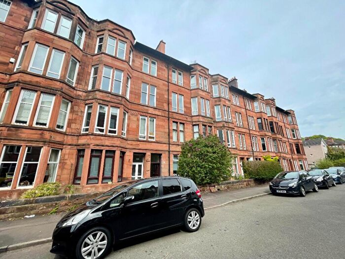 2 Bedroom Flat To Rent In Woodford Street, Glasgow, G41