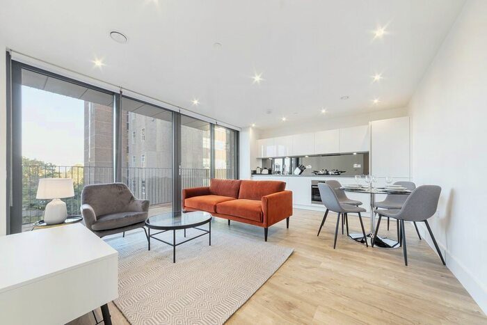 2 Bedroom Flat To Rent In Sandown House, 124 High Street, Staines-Upon-Thames TW18