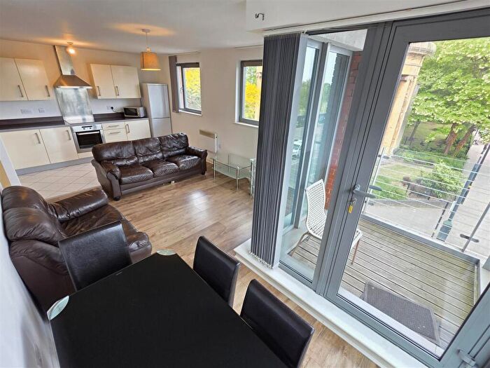 2 Bedroom Apartment To Rent In Skyline, Granville Street, Birmingham, B1