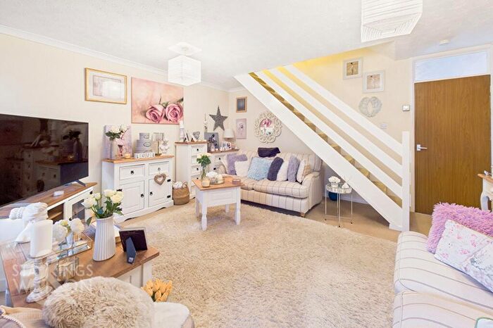 3 Bedroom End Of Terrace House For Sale In Berryfields, Brundall, Norwich, NR13