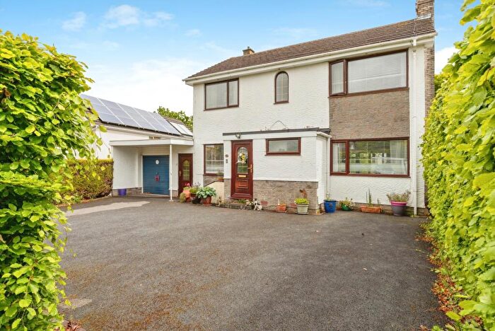 4 Bedroom Detached House For Sale In Lon Cilcain, Cilcain, Mold, Flintshire, CH7