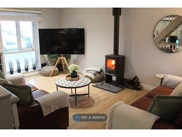3 Bedroom Semi Detached House To Rent In Bradridge Farm Cottages, Totnes, TQ9