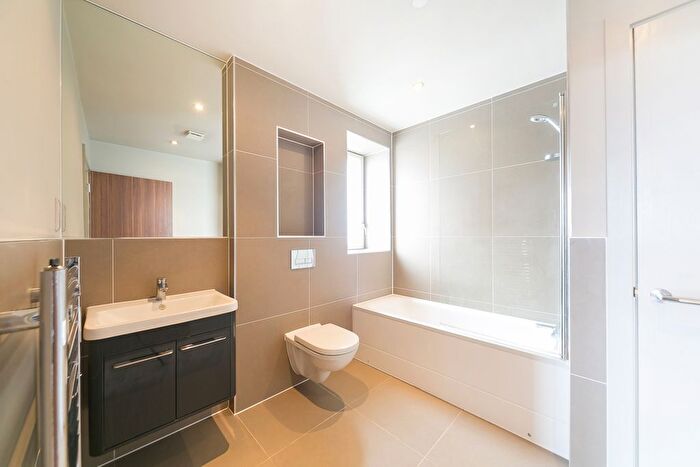 1 Bedroom Flat To Rent In London Rd, Norbury, London, SW16
