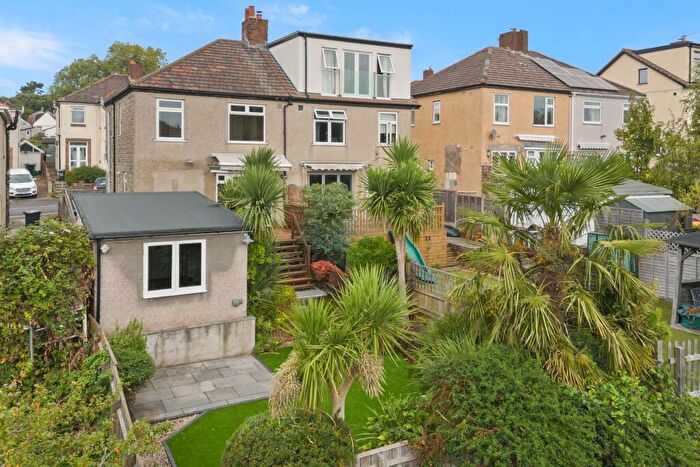 3 Bedroom Semi Detached House For Sale In Stonebridge Park, Bristol, BS5