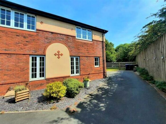 2 Bedroom Semi-Detached House For Sale In Jubilee Road, Walmer Bridge, Preston, PR4