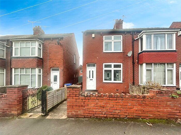 2 Bedroom Semi-Detached House To Rent In Winter Terrace, Barnsley, South Yorkshire, S75