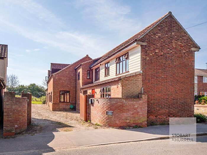 5 Bedroom Detached House For Sale In The Green, Freethorpe, Norfolk, NR13
