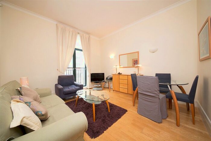 1 Bedroom Flat To Rent In West Block, Forum Magnum Square, London, SE1